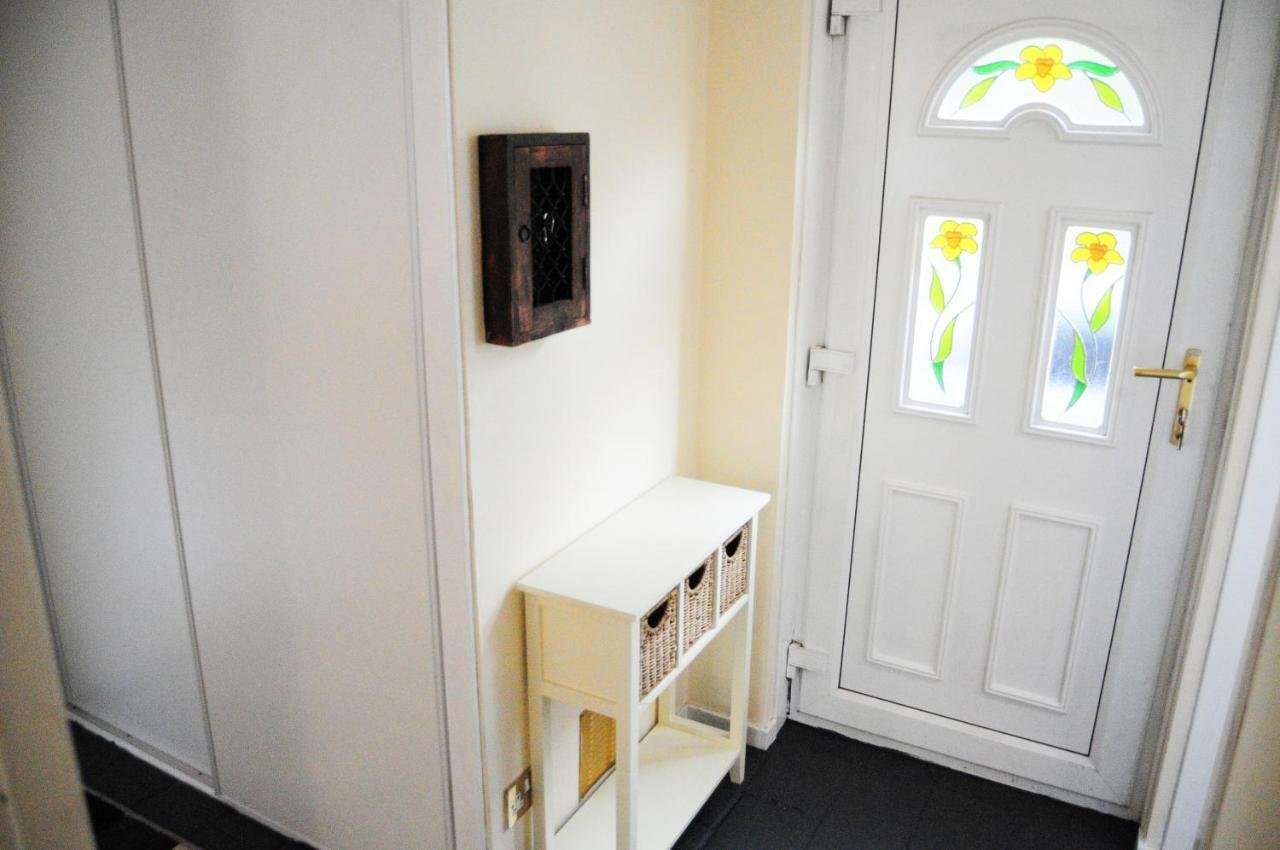 Bright City Centre House - Private Garden & Parking! Villa กลาสโกว์ ภายนอก รูปภาพ