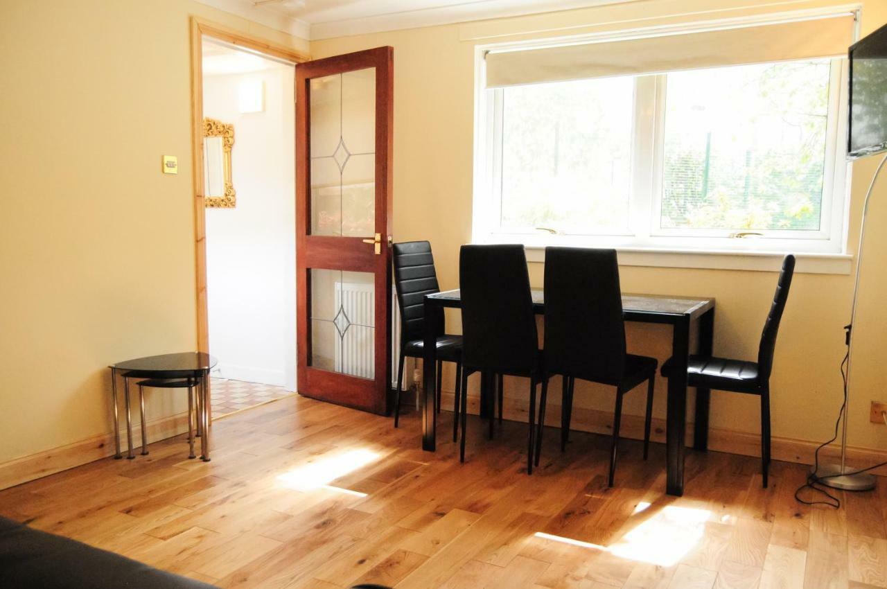 Bright City Centre House - Private Garden & Parking! Villa กลาสโกว์ ภายนอก รูปภาพ